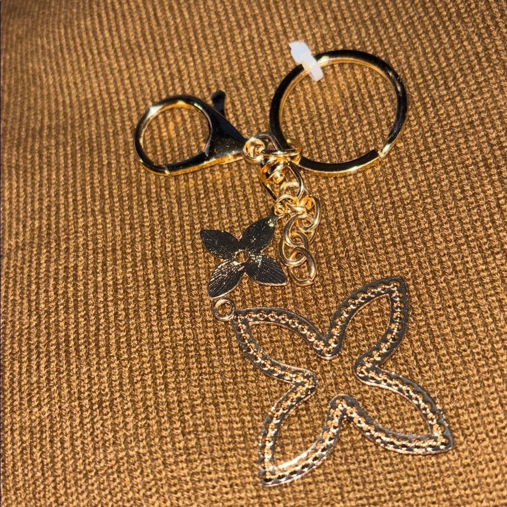 Gold Tone charm Keychain with Crystal floral Accents - Picture 6 of 9